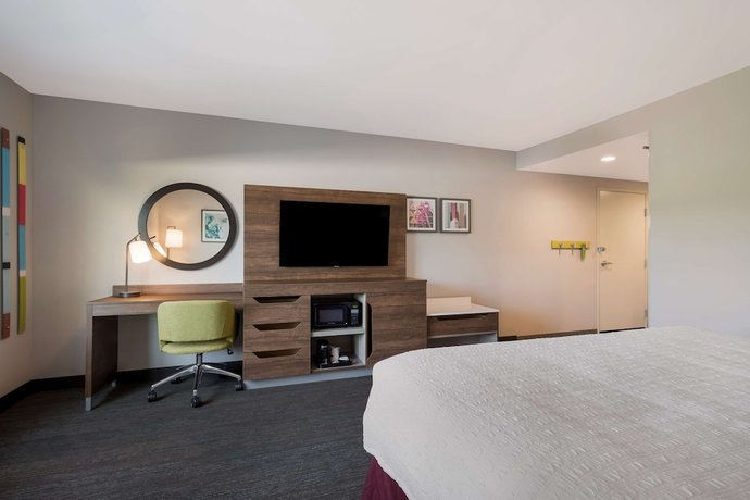 Imagen de la habitación del Hotel Hampton Inn Detroit Southfield. Foto 12