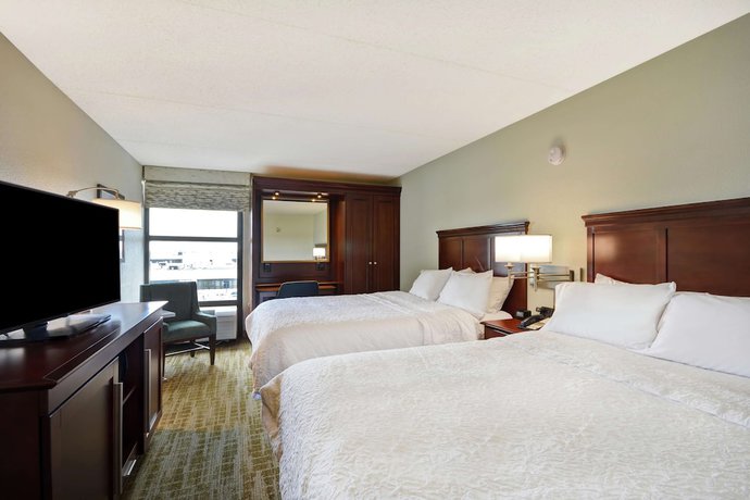 Imagen de la habitación del Hotel Hampton Inn Detroit/Madison Heights/South Troy. Foto 8