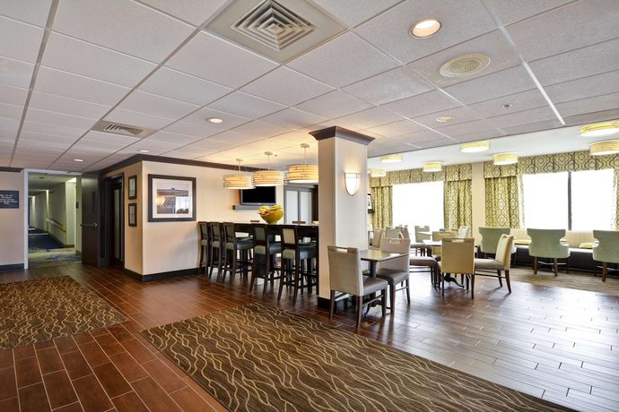 Imagen de los interiores del Hotel Hampton Inn Detroit/Northville. Foto 15
