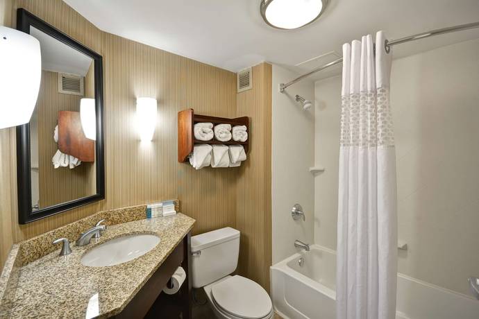 Imagen de la habitación del Hotel Hampton Inn Detroit/Northville. Foto 13