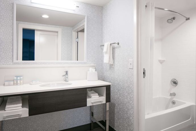 Imagen de la habitación del Hotel Hampton Inn Dubuque. Foto 2