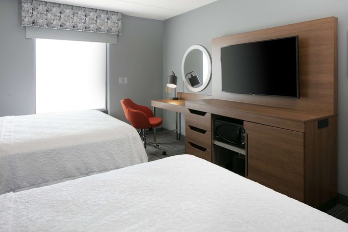 Imagen de la habitación del Hotel Hampton Inn Dubuque. Foto 3