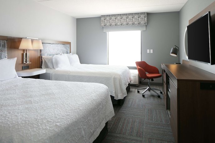 Imagen de la habitación del Hotel Hampton Inn Dubuque. Foto 12