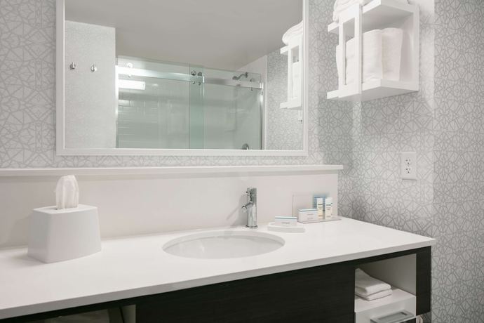 Imagen de la habitación del Hotel Hampton Inn Dubuque. Foto 14