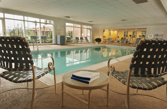 Imagen de la piscina del Hotel Hampton Inn Dulles - Cascades. Foto 15