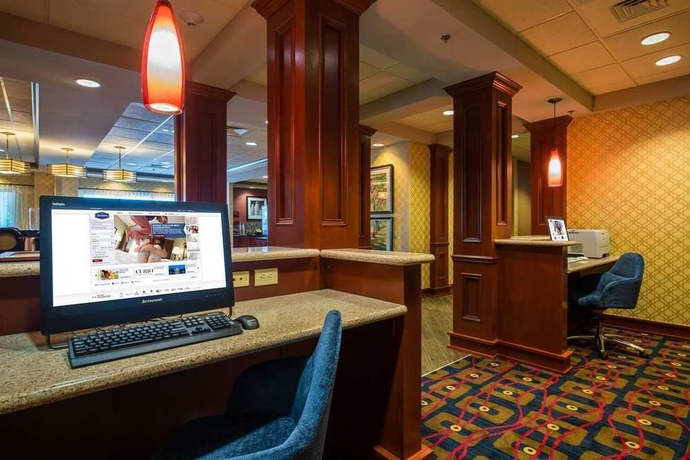 Imagen de los interiores del Hotel Hampton Inn Easley. Foto 7