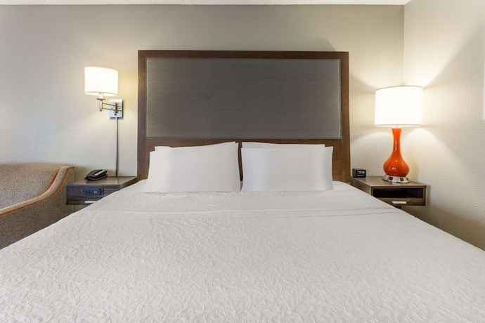 Imagen de la habitación del Hotel Hampton Inn Eau Claire. Foto 4