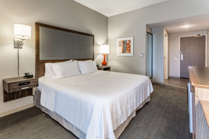 Imagen de la habitación del Hotel Hampton Inn Eau Claire. Foto 5