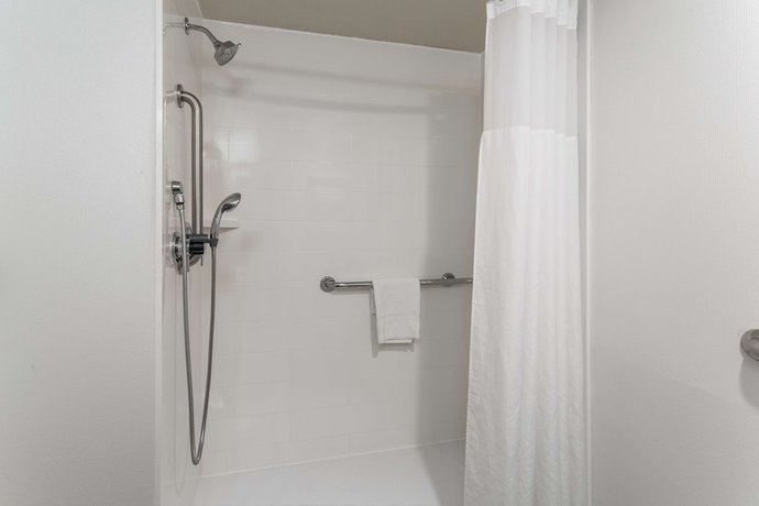 Imagen de la habitación del Hotel Hampton Inn Eau Claire. Foto 7