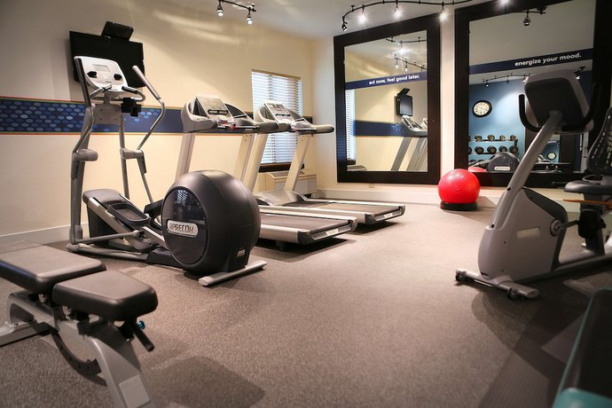 Imagen de los interiores del Hotel Hampton Inn Eau Claire. Foto 14