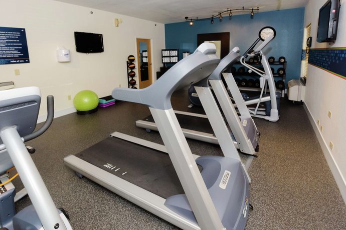 Imagen de los interiores del Hotel Hampton Inn Eau Claire. Foto 16