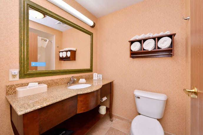 Imagen de la habitación del Hotel Hampton Inn Elkhart IN. Foto 5