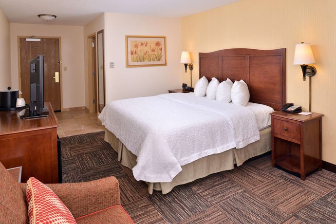 Imagen de la habitación del Hotel Hampton Inn Elkhart IN. Foto 14
