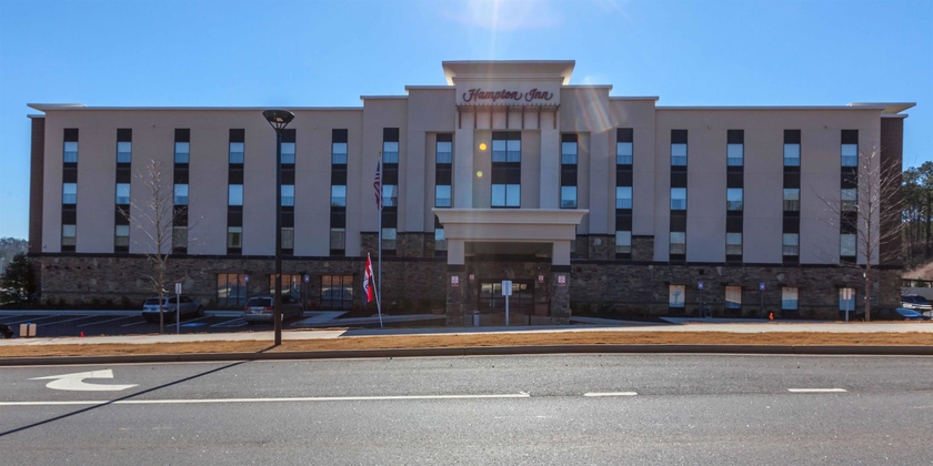 Imagen de los exteriores del Hotel Hampton Inn Emerson Lakepoint. Foto 5