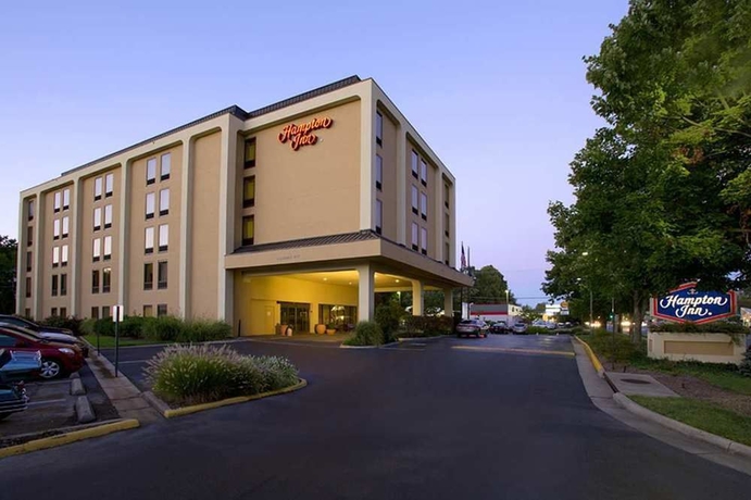Imagen de los exteriores del Hotel Hampton Inn Fairfax City. Foto 11