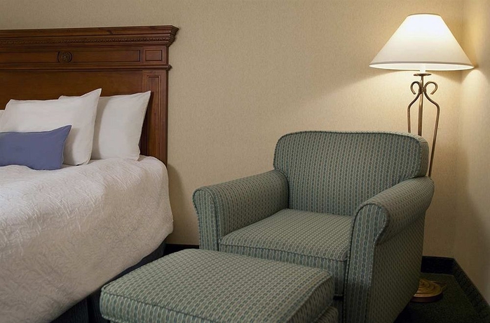 Imagen de la habitación del Hotel Hampton Inn Fairfax City. Foto 6