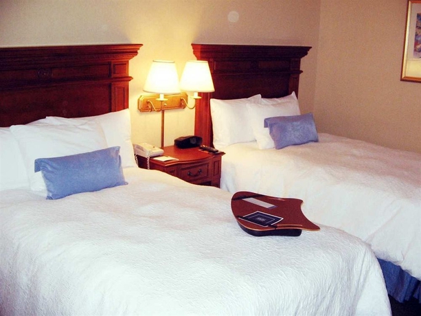 Imagen de la habitación del Hotel Hampton Inn Fairfax City. Foto 7