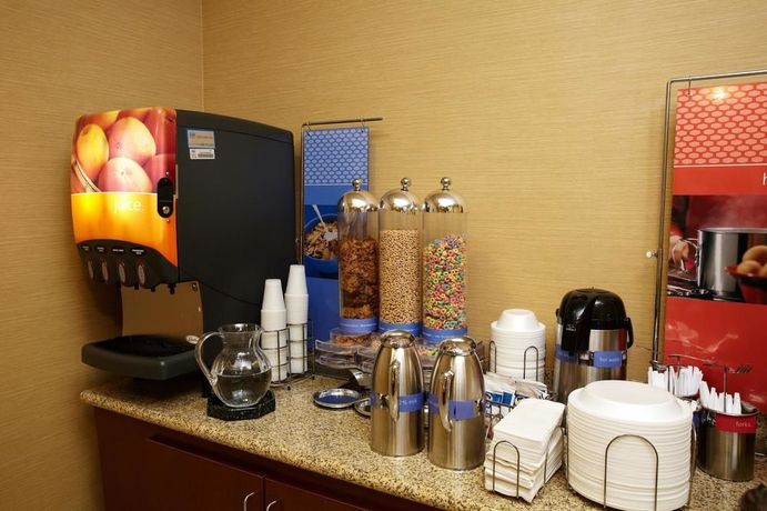 Imagen general del Hotel Hampton Inn Fairmont, Fairmont. Foto 2