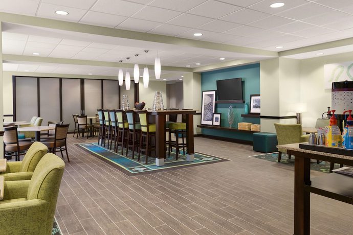 Imagen de los interiores del Hotel Hampton Inn Fairmont, Fairmont. Foto 18