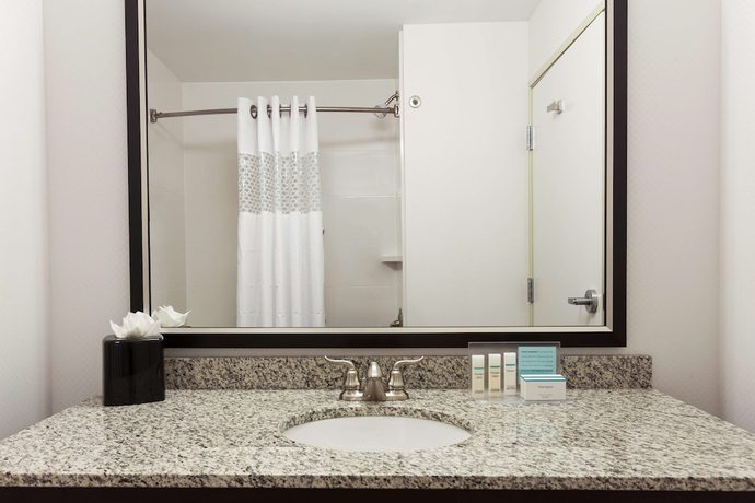Imagen de la habitación del Hotel Hampton Inn Fairmont, Fairmont. Foto 12