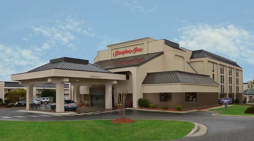 Imagen de la piscina del Hotel Hampton Inn Fayetteville Fort Liberty. Foto 15