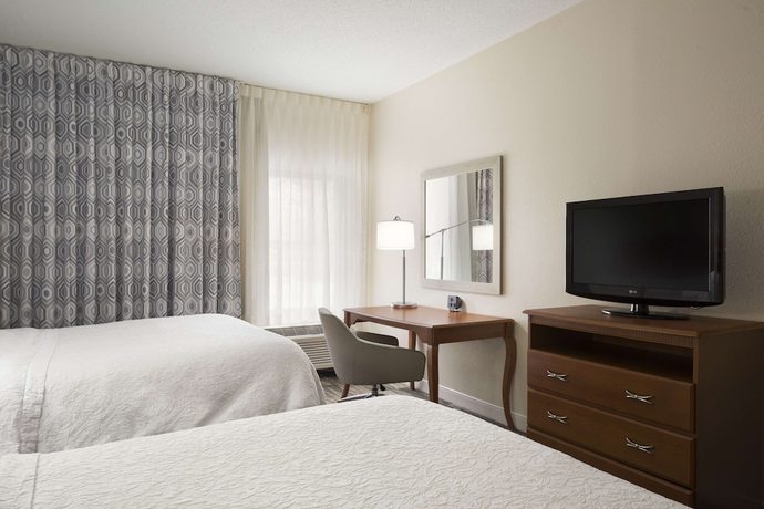 Imagen de la habitación del Hotel Hampton Inn Findlay. Foto 4