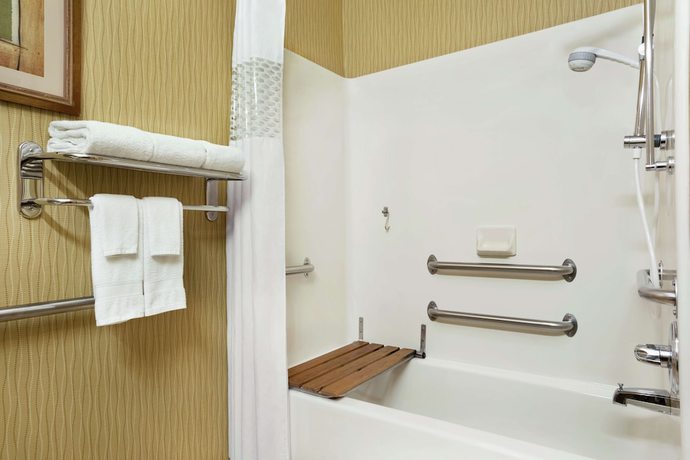 Imagen de la habitación del Hotel Hampton Inn Findlay. Foto 9