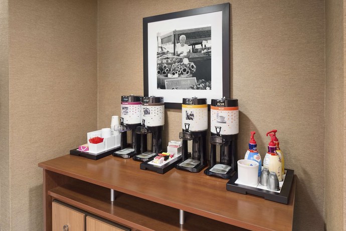 Imagen de los interiores del Hotel Hampton Inn Findlay. Foto 20