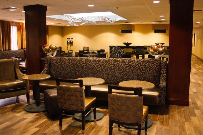 Imagen general del Hotel Hampton Inn Fishkill. Foto 11