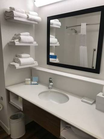 Imagen de la habitación del Hotel Hampton Inn Fort Smith. Foto 13