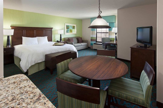 Imagen de la habitación del Hotel Hampton Inn Franklin/milford. Foto 2