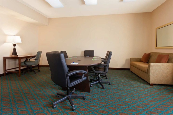 Imagen de los interiores del Hotel Hampton Inn Franklin/milford. Foto 15