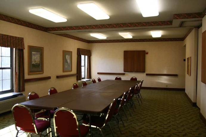 Imagen de los interiores del Hotel Hampton Inn Franklin/milford. Foto 16