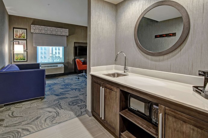 Imagen de la habitación del Hotel Hampton Inn Fresno Airport. Foto 3