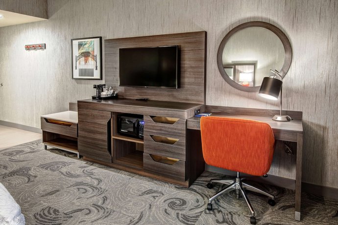 Imagen de la habitación del Hotel Hampton Inn Fresno Airport. Foto 4