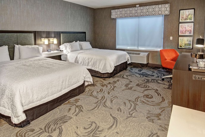 Imagen de la habitación del Hotel Hampton Inn Fresno Airport. Foto 9