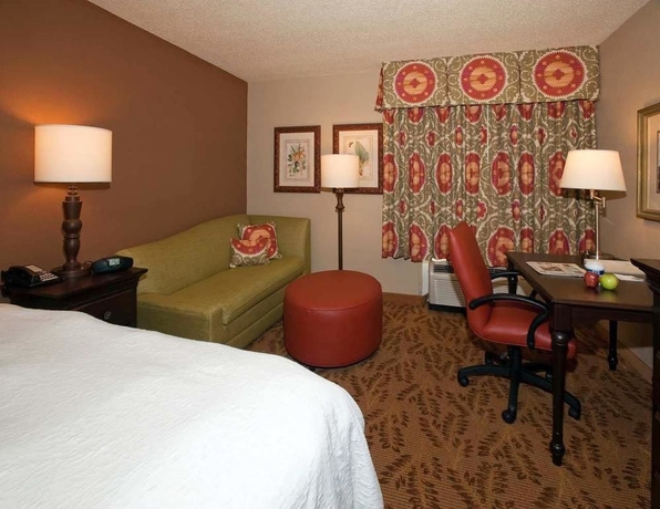 Imagen de la habitación del Hotel Hampton Inn Ft. Lauderdale Airport North Cruise Port. Foto 7