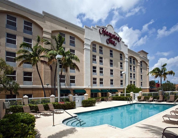 Imagen de la piscina del Hotel Hampton Inn Ft. Lauderdale Airport North Cruise Port. Foto 16