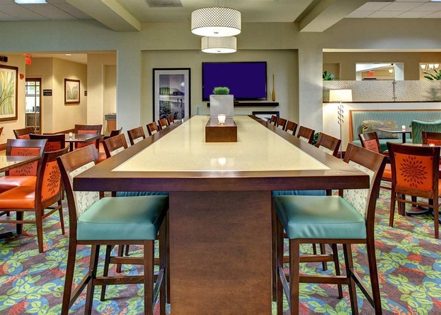 Imagen del bar/restaurante del Hotel Hampton Inn Ft. Lauderdale-west/pembroke Pines. Foto 3