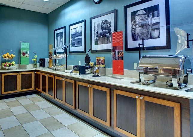 Imagen del bar/restaurante del Hotel Hampton Inn Ft. Lauderdale-west/pembroke Pines. Foto 4
