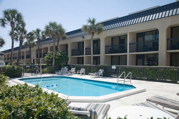 Imagen de la piscina del Hotel Hampton Inn Ft. Walton Beach. Foto 13