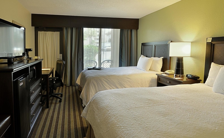Imagen de la habitación del Hotel Hampton Inn Ft. Walton Beach. Foto 8