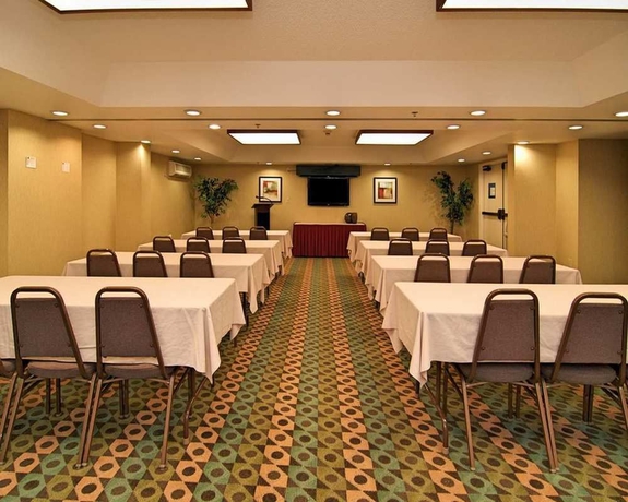 Imagen de los interiores del Hotel Hampton Inn Gainesville. Foto 14