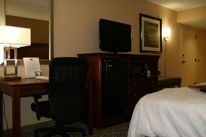 Imagen de la habitación del Hotel Hampton Inn Gainesville. Foto 6