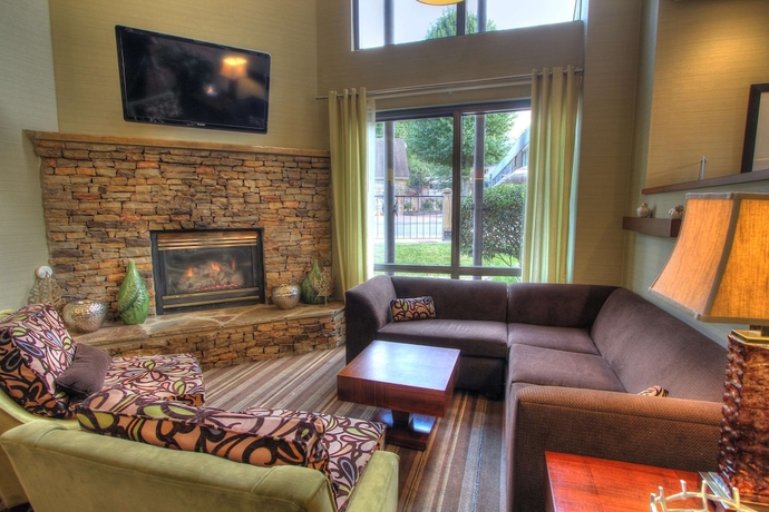 Imagen de los interiores del Hotel Hampton Inn Gatlinburg. Foto 18