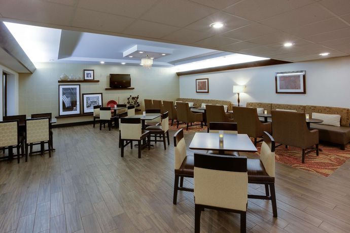 Imagen de los interiores del Hotel Hampton Inn Gettysburg. Foto 19