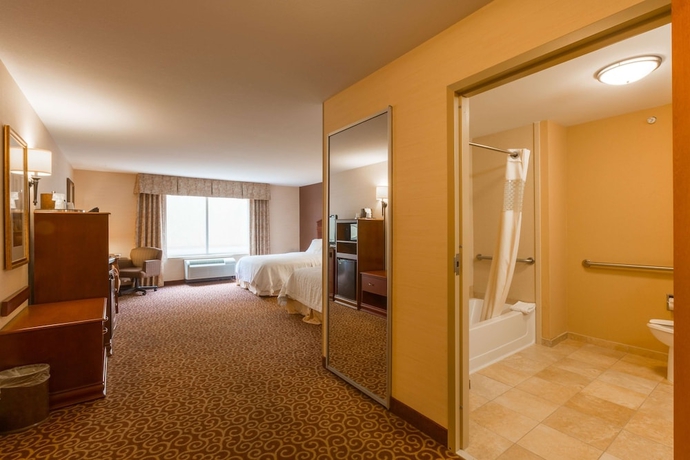 Imagen de la habitación del Hotel Hampton Inn Goshen. Foto 2