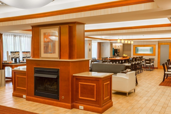 Imagen de los interiores del Hotel Hampton Inn Goshen. Foto 18