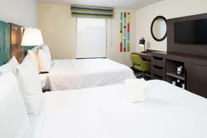 Imagen de la habitación del Hotel Hampton Inn Greensboro-airport. Foto 3