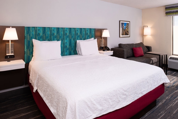 Imagen de la habitación del Hotel Hampton Inn Greensboro-airport. Foto 6